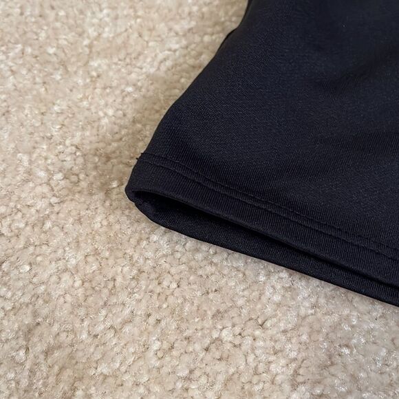 SIZE LARGE CHAMPION TURTLENECK - Picture 7 of 7